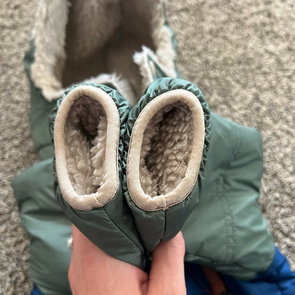 Patagonia Baby Reversible Tribbles Hoody - Picture 4 of 4